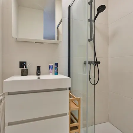 1br By Station * أنتويرب